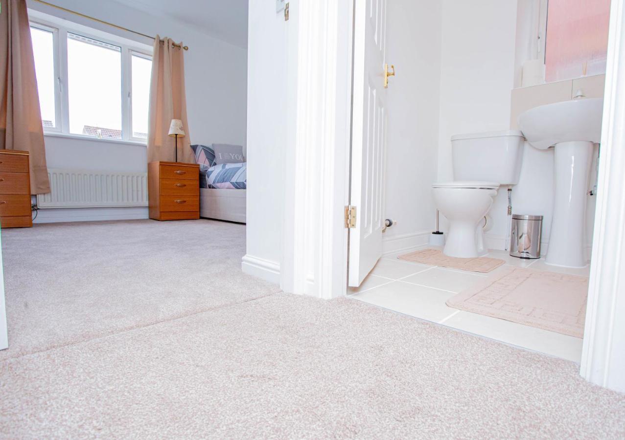 Intellect Suites Northampton Ngoại thất bức ảnh