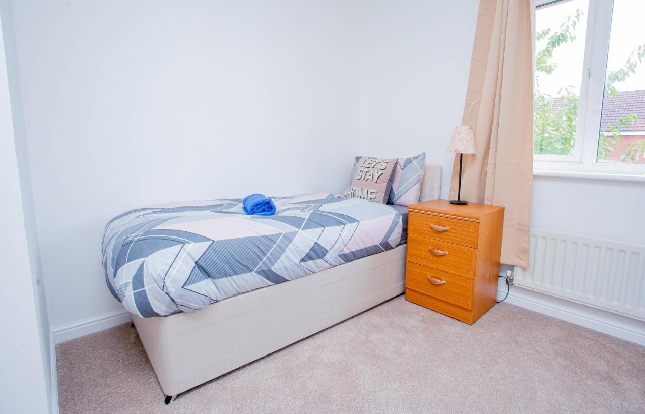 Intellect Suites Northampton Ngoại thất bức ảnh